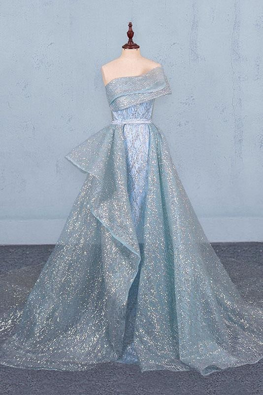 Trägerloses, bauschiges Ballkleid mit Glitzer-Etuikleid